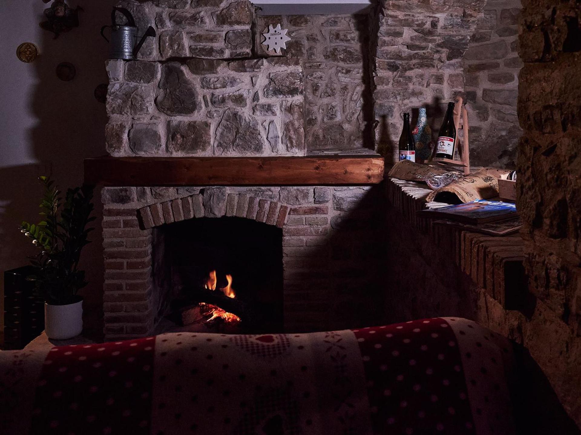 Il Cortiletto Del Borgo Bed & Breakfast Pietra Montecorvino Exterior foto