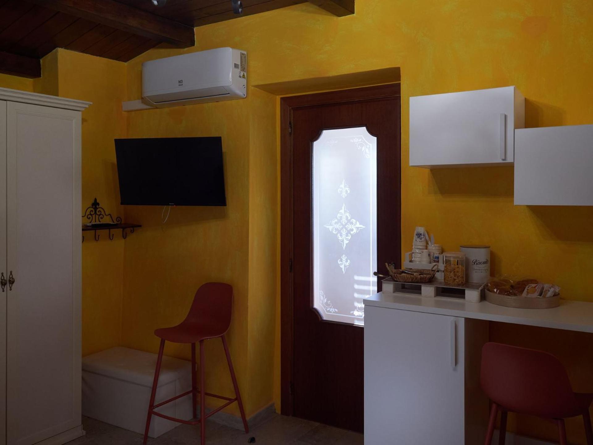 Il Cortiletto Del Borgo Bed & Breakfast Pietra Montecorvino Exterior foto